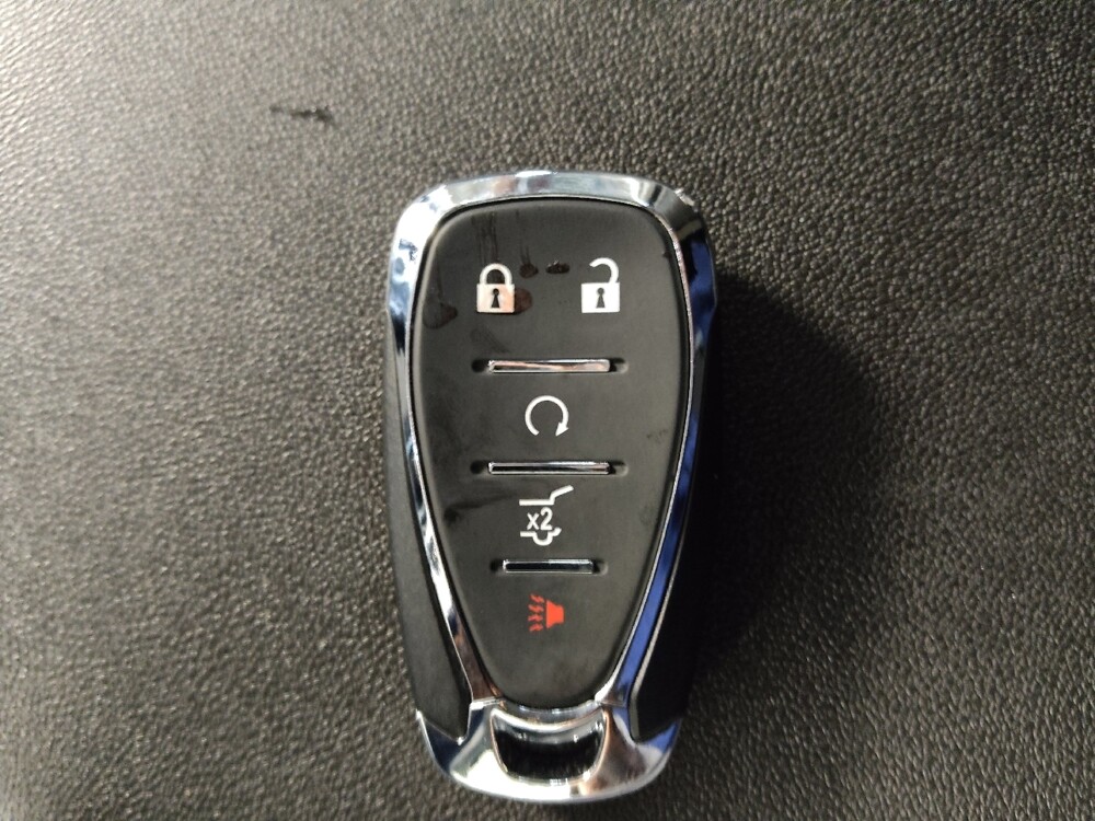 2018 Chevrolet Equinox in Fayetteville, NC 28304 - 18076090 32