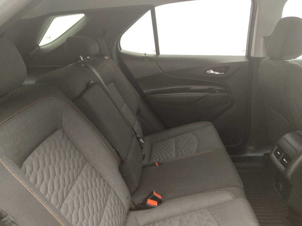 2018 Chevrolet Equinox in Fayetteville, NC 28304 - 18076090 19