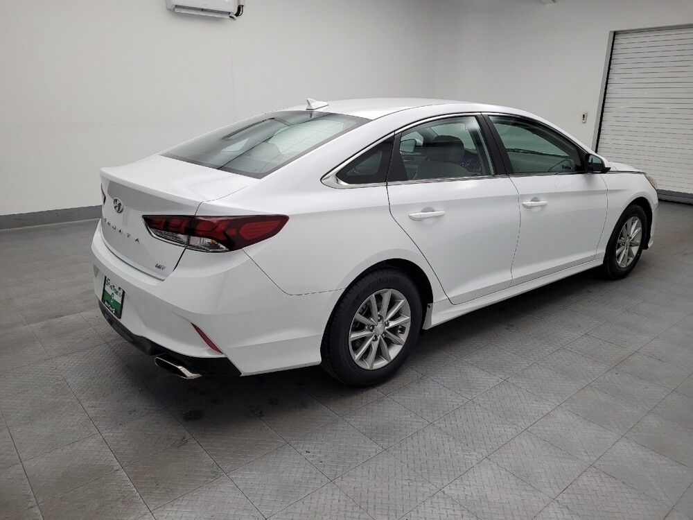 2018 Hyundai Sonata in Cincinnati, OH 45255 - 18076113 10