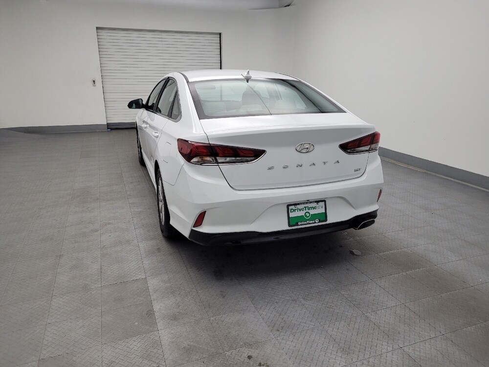 2018 Hyundai Sonata in Cincinnati, OH 45255 - 18076113 6