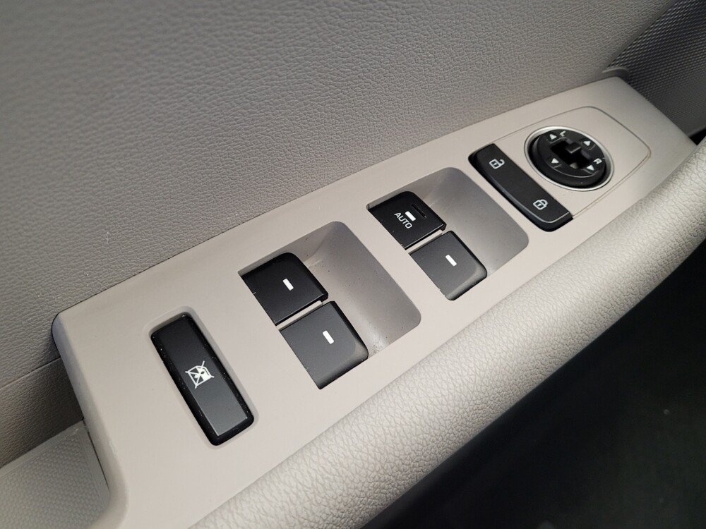 2018 Hyundai Sonata in Cincinnati, OH 45255 - 18076113 27