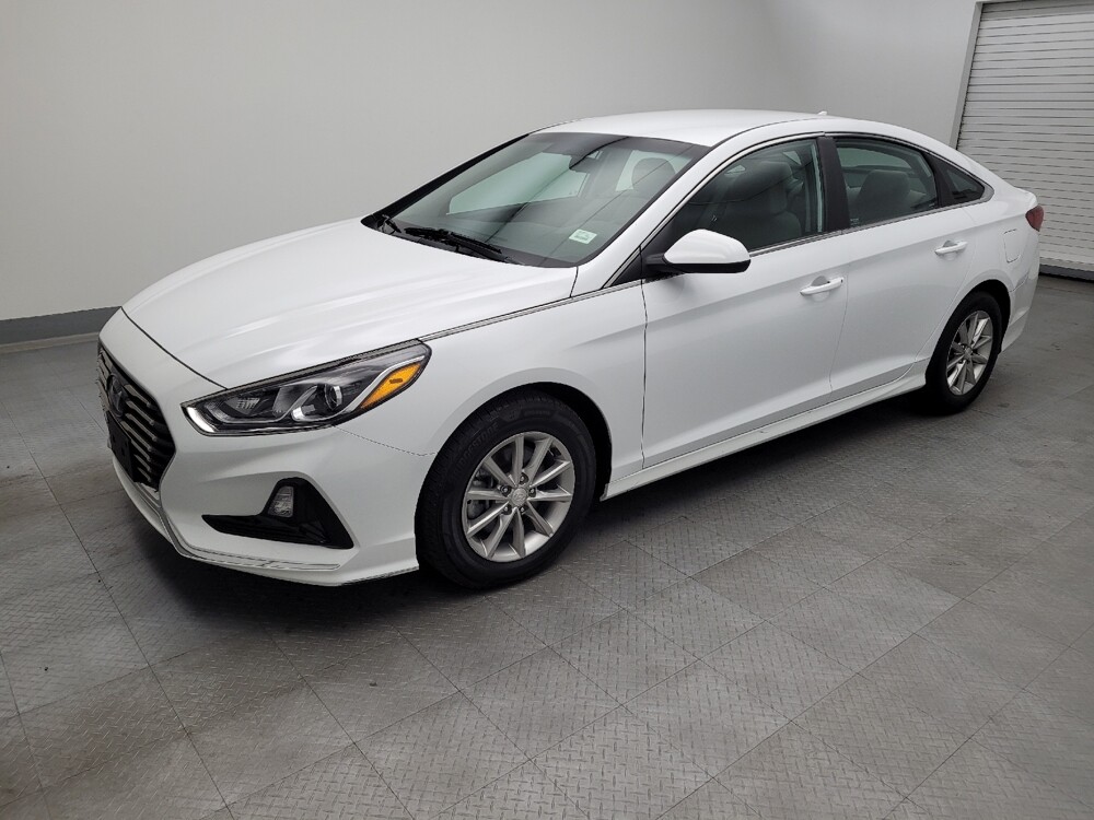 2018 Hyundai Sonata in Cincinnati, OH 45255 - 18076113 2