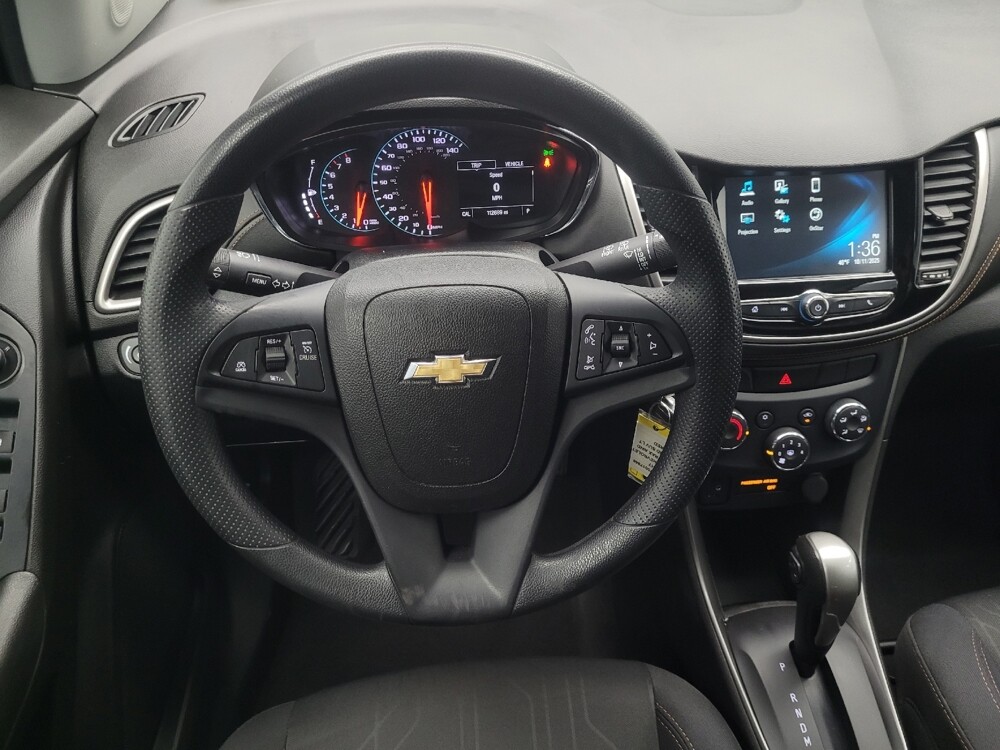2017 Chevrolet Trax in Ft Wayne, IN 46805 - 18076168 22