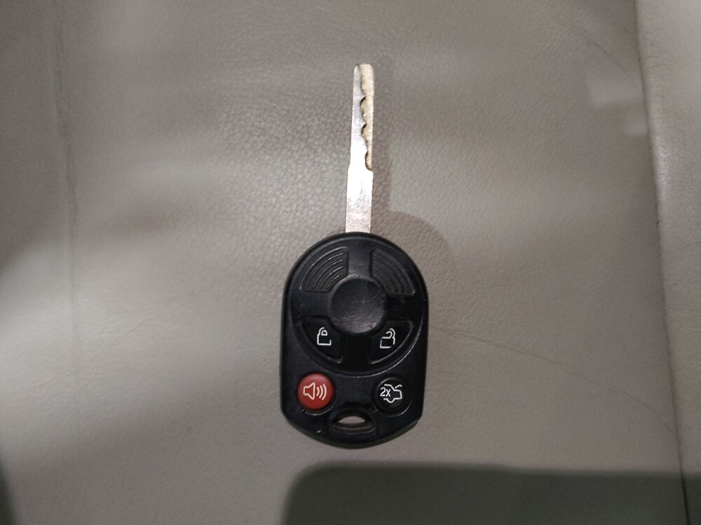 2018 Ford Escape in Columbus, OH 43231 - 18076182 32