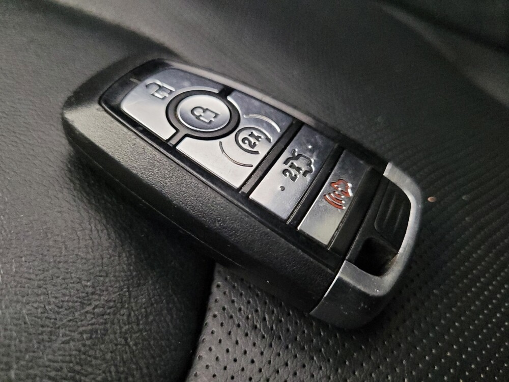 2017 Ford Edge in Mesa, AZ 85210 - 18076187 32