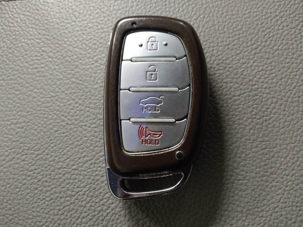 2017 Hyundai Sonata in Marietta, GA 30062 - 18076240 32