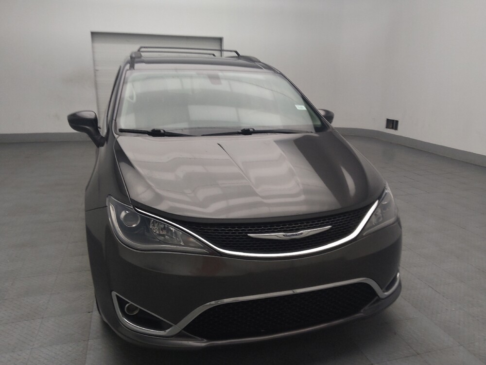 2017 Chrysler Pacifica in Jackson, MS 39211 - 18076241 14