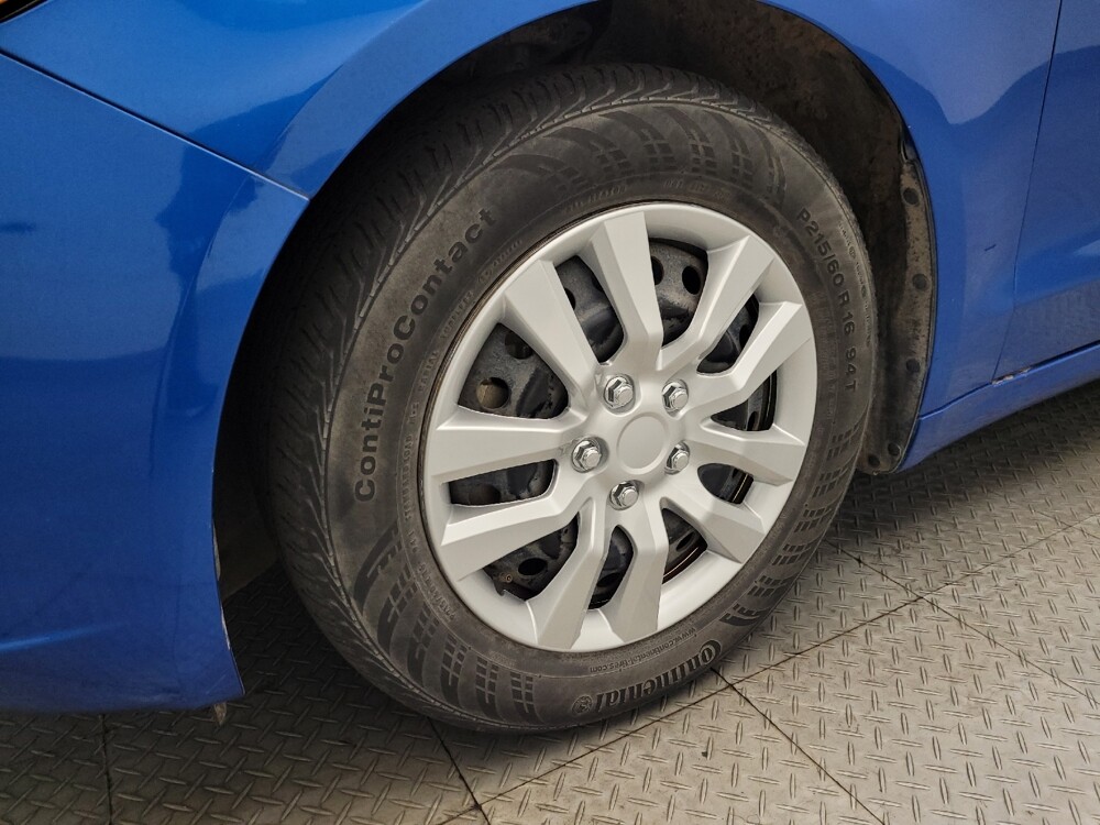 2019 Ford Fusion in Glendale, AZ 85301 - 18076258 31