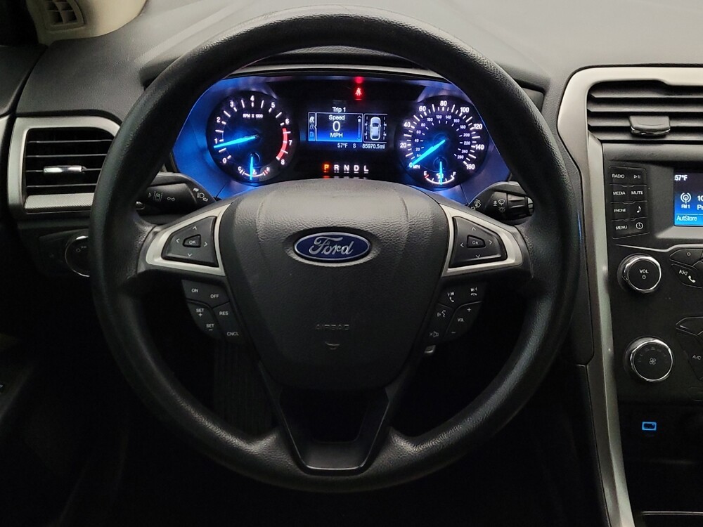 2019 Ford Fusion in Glendale, AZ 85301 - 18076258 22