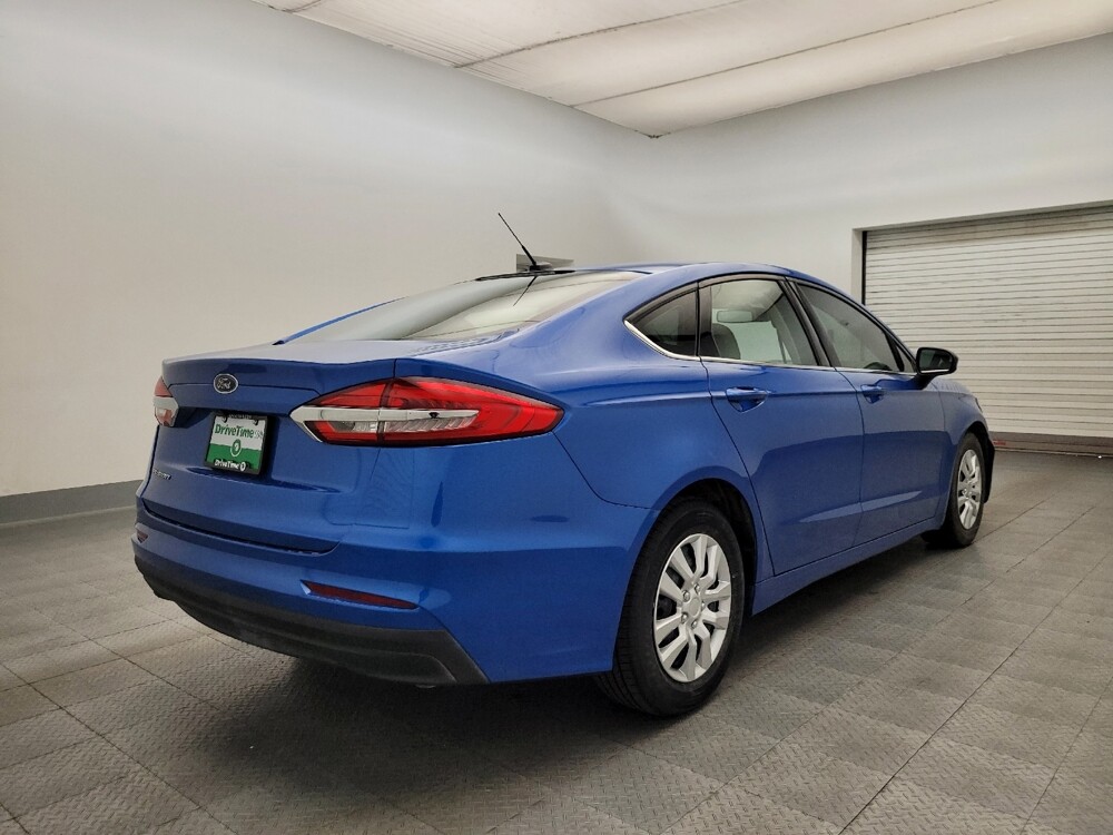 2019 Ford Fusion in Glendale, AZ 85301 - 18076258 9