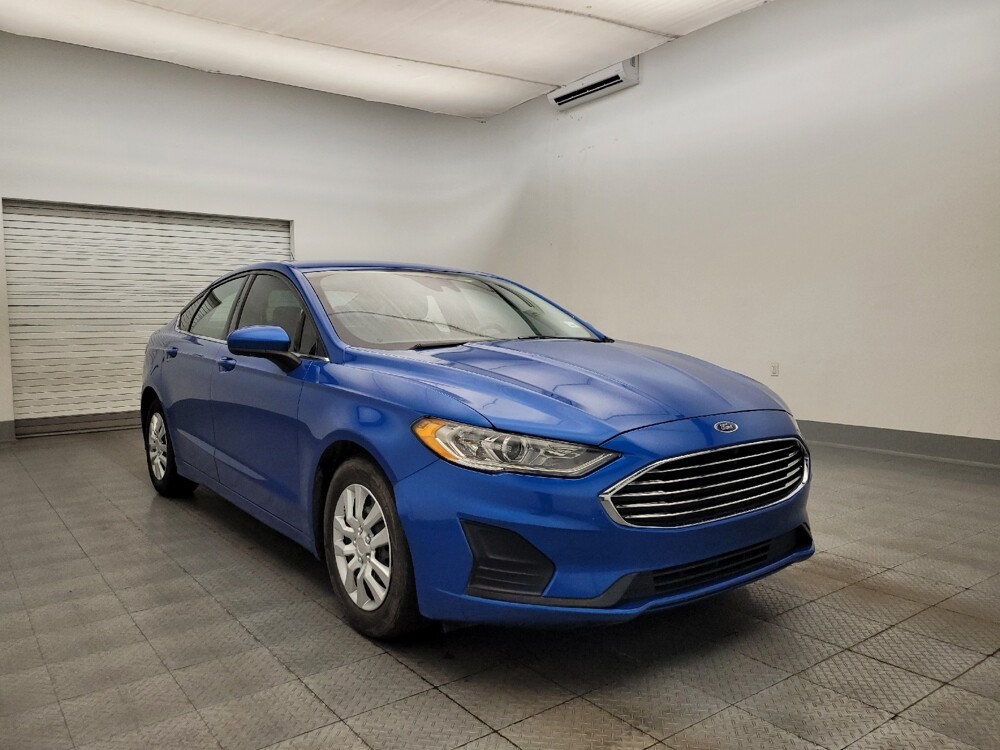 2019 Ford Fusion in Glendale, AZ 85301 - 18076258 13