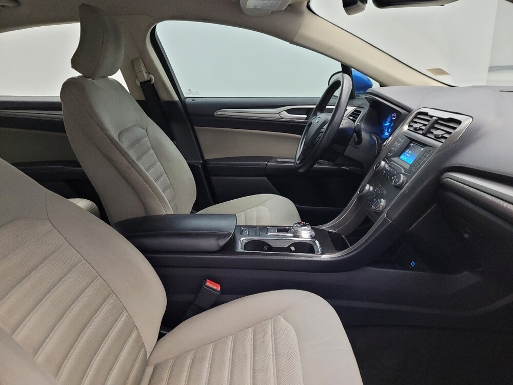 2019 Ford Fusion in Glendale, AZ 85301 - 18076258 21