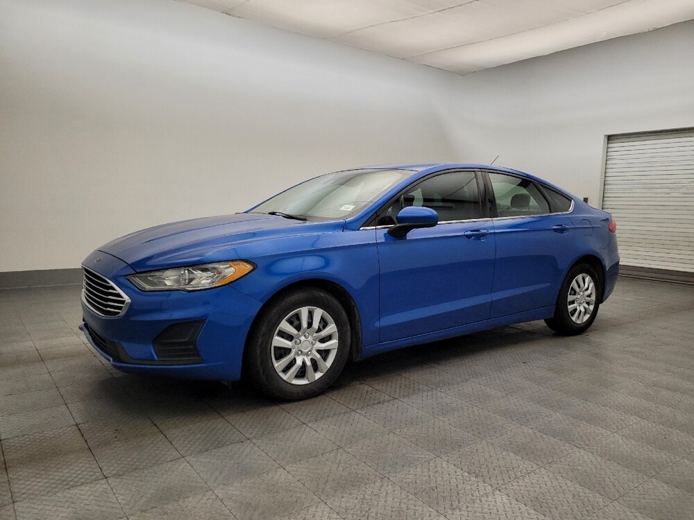 2019 Ford Fusion in Glendale, AZ 85301 - 18076258 2