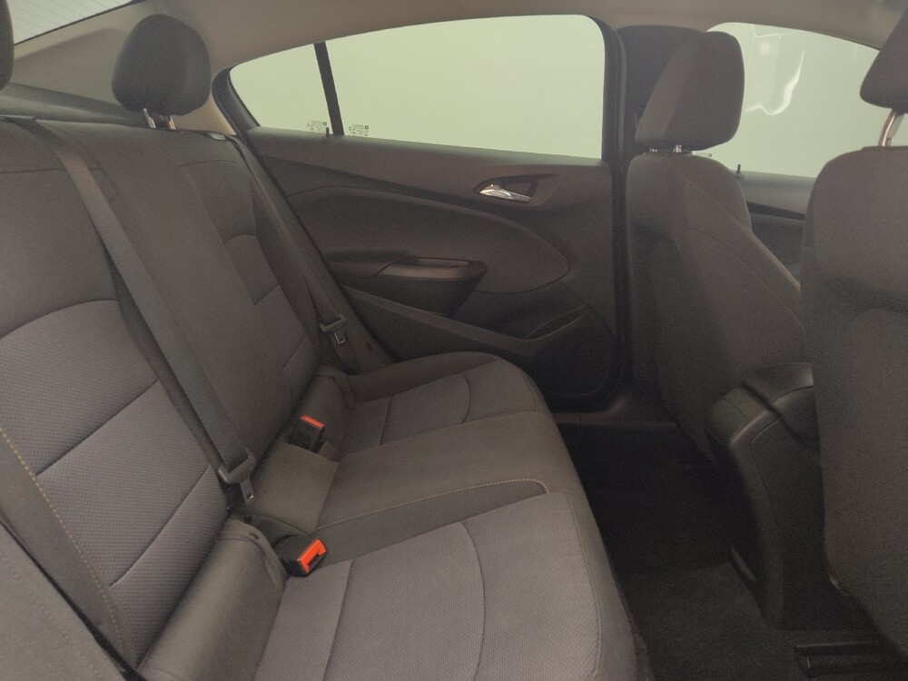 2018 Chevrolet Cruze in Lakewood, CO 80215 - 18076273 19