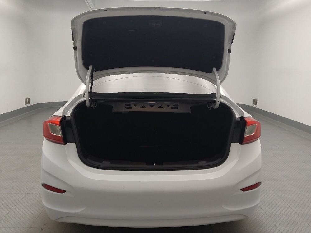 2018 Chevrolet Cruze in Lakewood, CO 80215 - 18076273 29