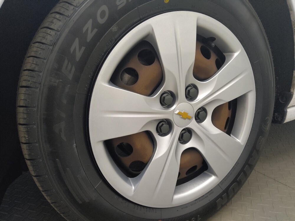 2018 Chevrolet Cruze in Lakewood, CO 80215 - 18076273 31