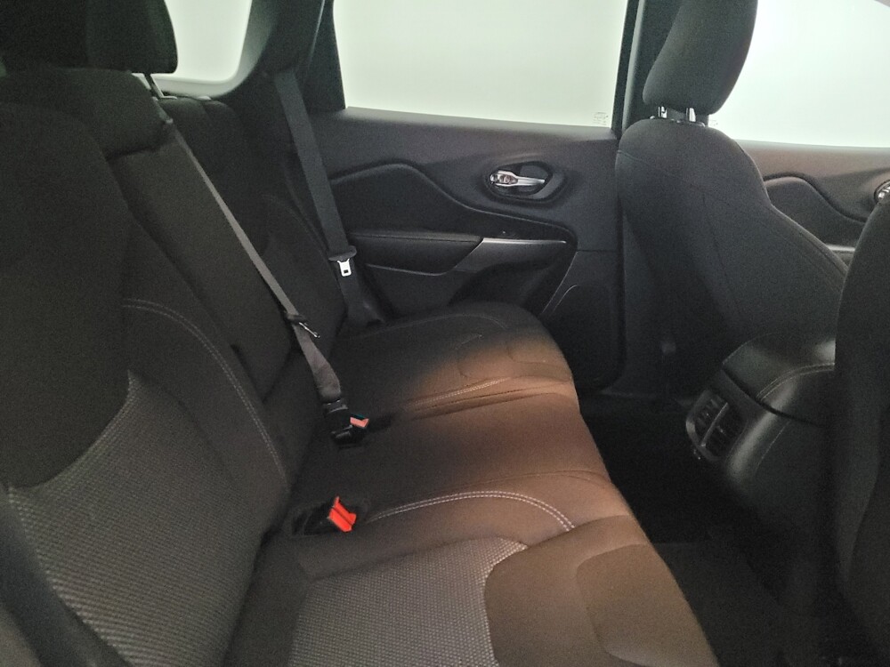 2019 Jeep Cherokee in Henrico, VA 23223 - 18076292 19