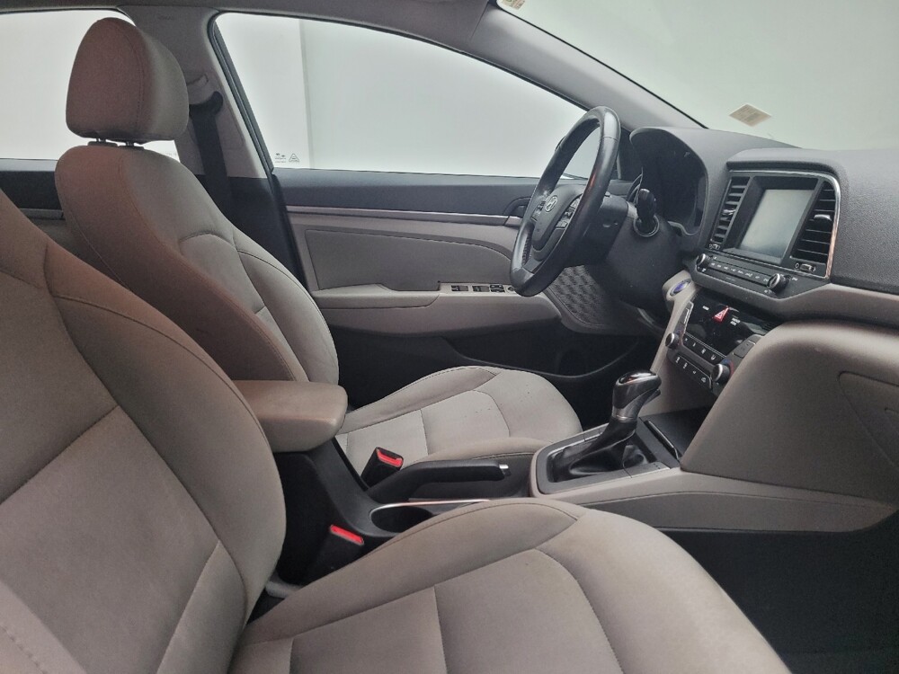 2018 Hyundai Elantra in Eastpointe, MI 48021 - 18076299 21