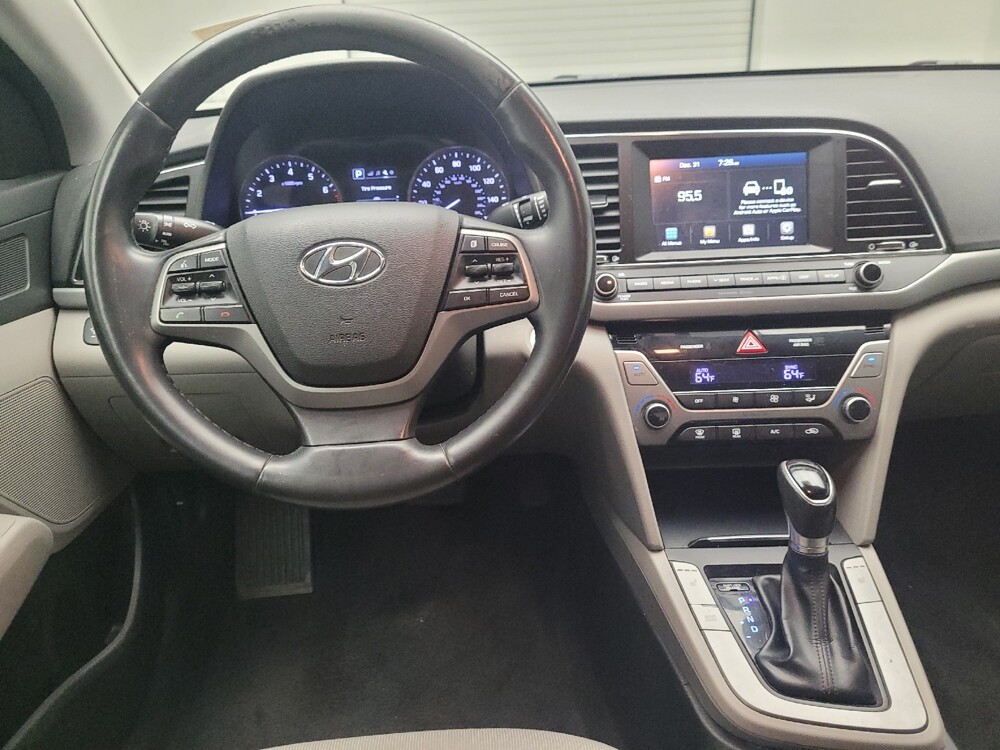 2018 Hyundai Elantra in Eastpointe, MI 48021 - 18076299 22