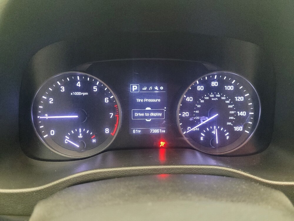 2018 Hyundai Elantra in Eastpointe, MI 48021 - 18076299 23