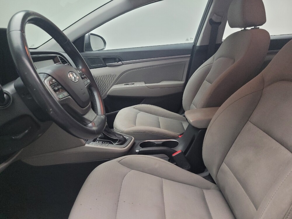 2018 Hyundai Elantra in Eastpointe, MI 48021 - 18076299 17