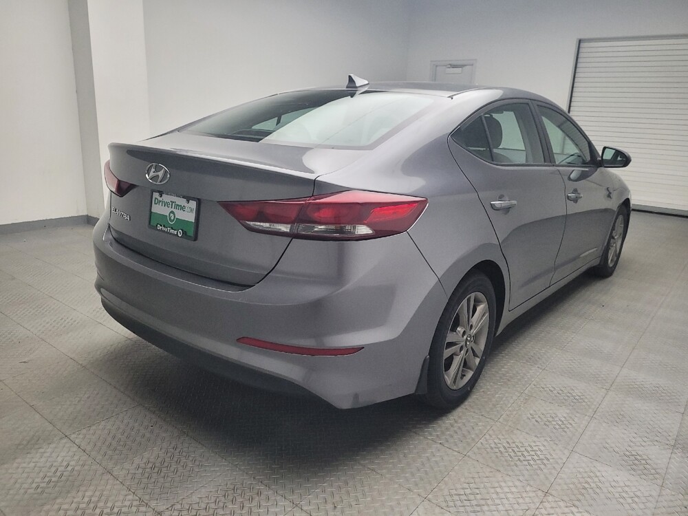 2018 Hyundai Elantra in Eastpointe, MI 48021 - 18076299 9