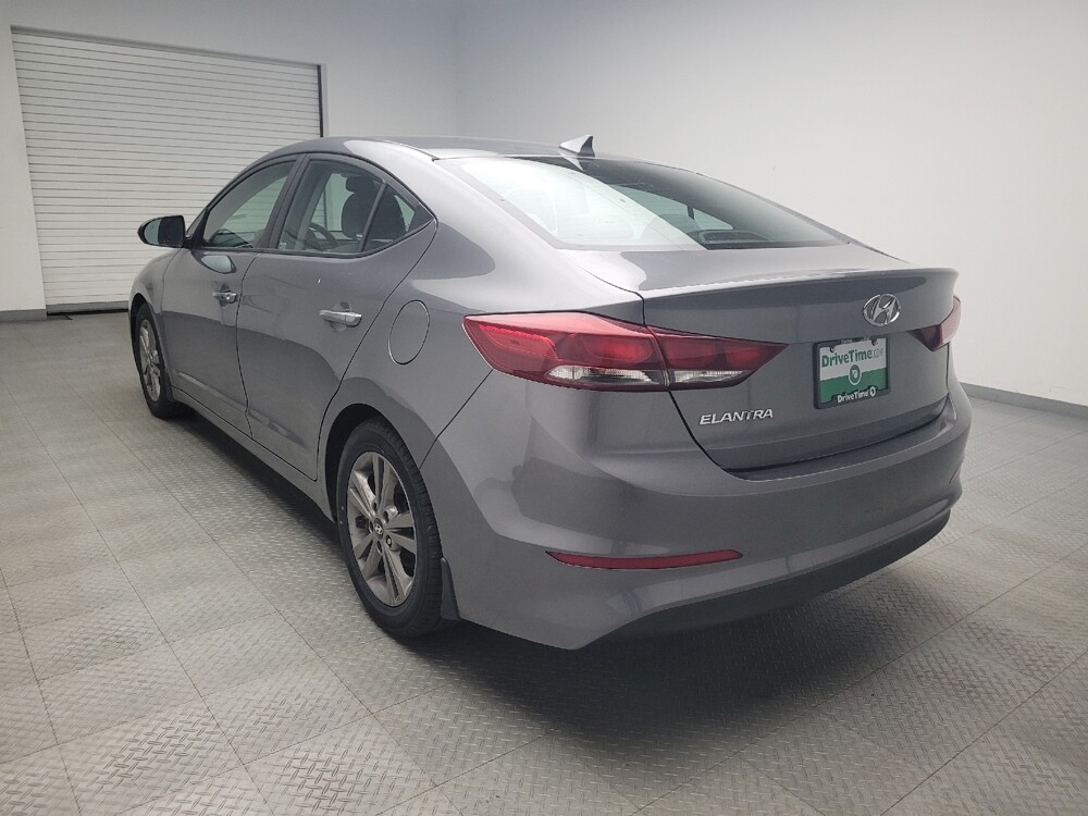 2018 Hyundai Elantra in Eastpointe, MI 48021 - 18076299 5