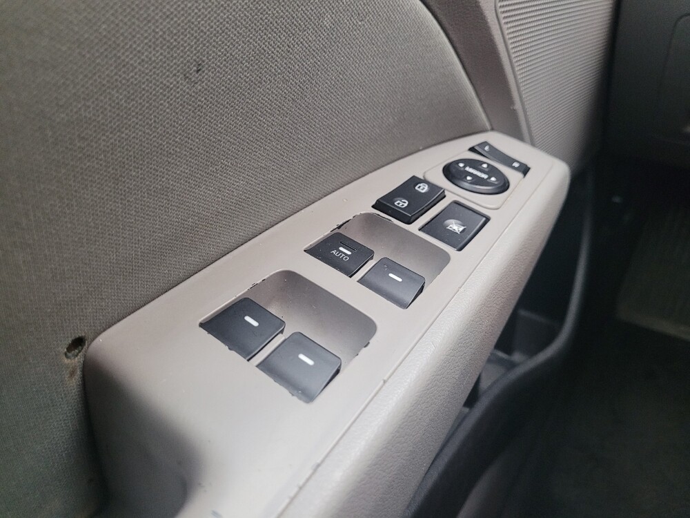 2018 Hyundai Elantra in Eastpointe, MI 48021 - 18076299 27