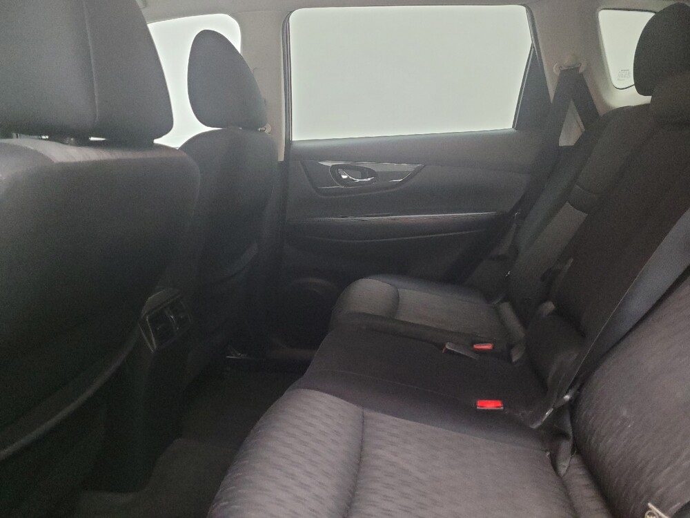 2017 Nissan Rogue in Grand Rapids, MI 49508 - 18076308 18