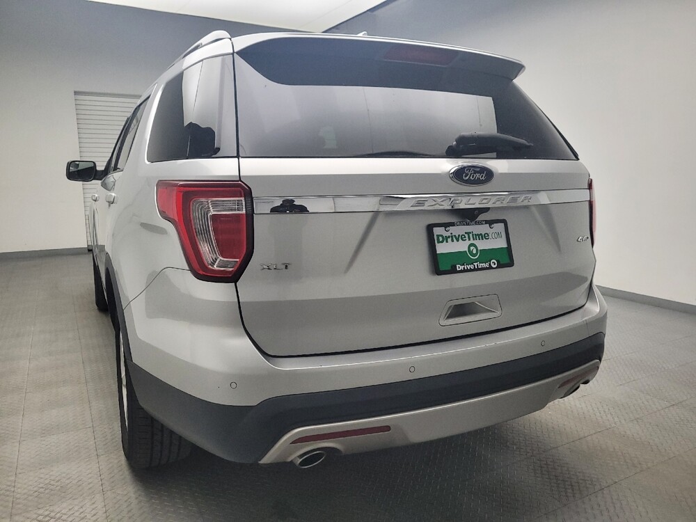 2016 Ford Explorer in Grand Rapids, MI 49508 - 18076312 6