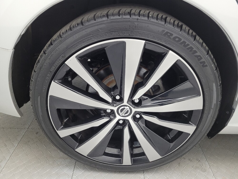 2020 Nissan Altima in Louisville, KY 40258 - 18076323 31