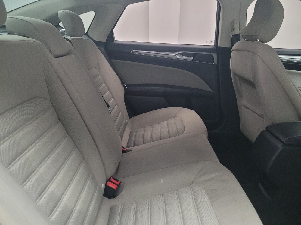 2017 Ford Fusion in Eastpointe, MI 48021 - 18076352 19