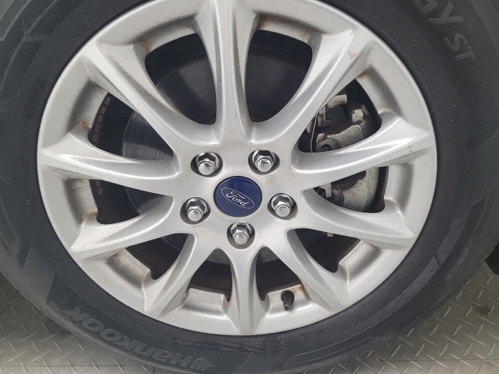 2017 Ford Fusion in Eastpointe, MI 48021 - 18076352 31