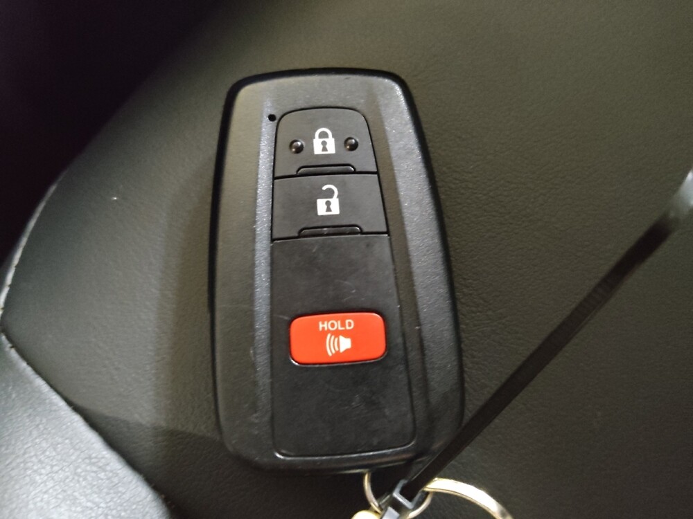 2017 Toyota Prius in Plano, TX 75074 - 18076384 32