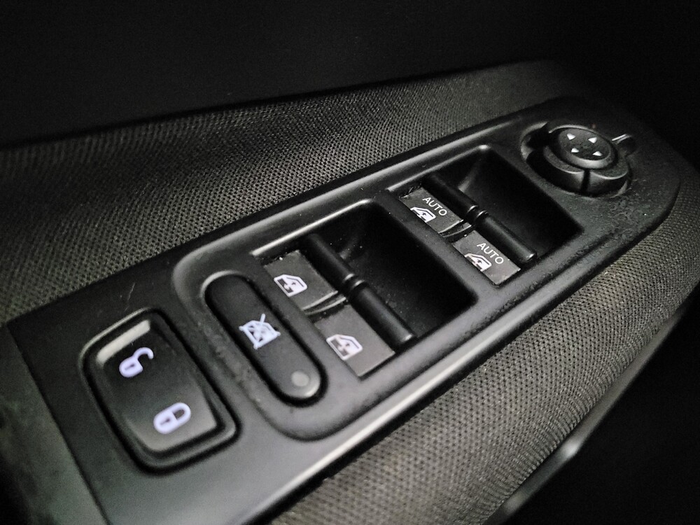 2021 Jeep Renegade in Albuquerque, NM 87113 - 18076389 27