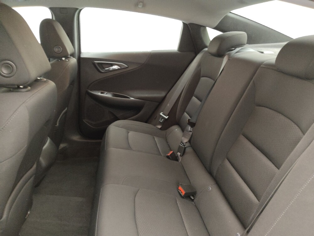 2019 Chevrolet Malibu in Raleigh, NC 27604 - 18076397 18