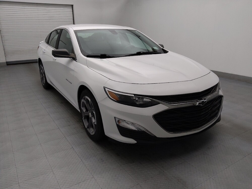 2019 Chevrolet Malibu in Raleigh, NC 27604 - 18076397 13