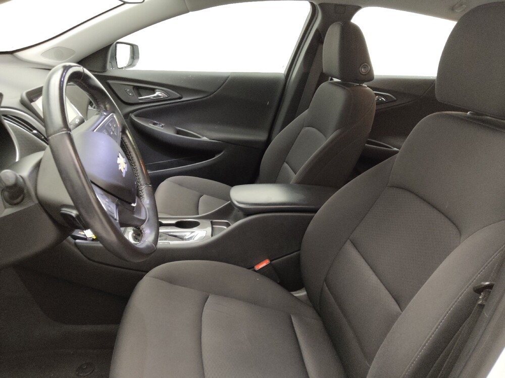 2019 Chevrolet Malibu in Raleigh, NC 27604 - 18076397 17