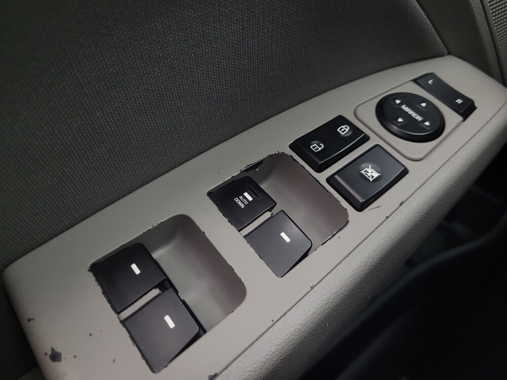 2017 Hyundai Elantra in Mishawaka, IN 46545 - 18076398 27