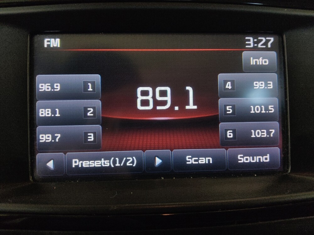 2016 Kia Sorento in Jackson, MS 39211 - 18076405 25