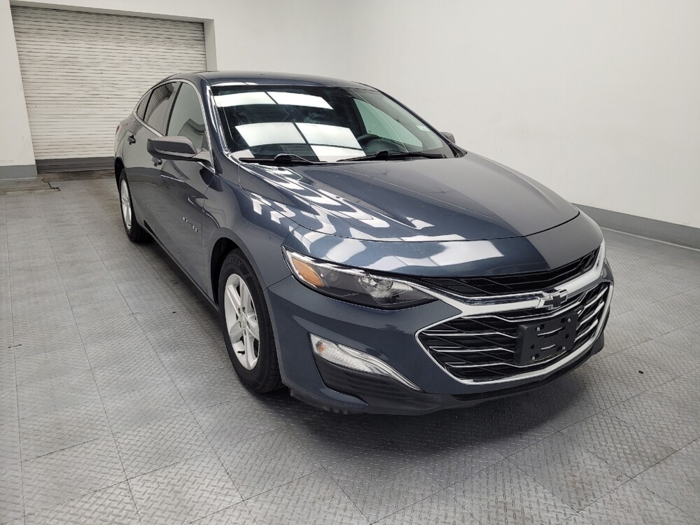 2020 Chevrolet Malibu in Las Vegas, NV 89102 - 18076411 13