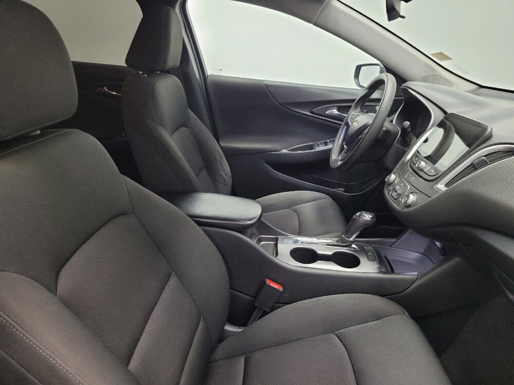 2020 Chevrolet Malibu in Las Vegas, NV 89102 - 18076411 21