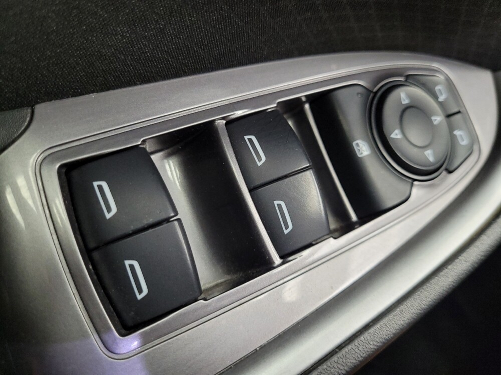 2020 Chevrolet Malibu in Las Vegas, NV 89102 - 18076411 27