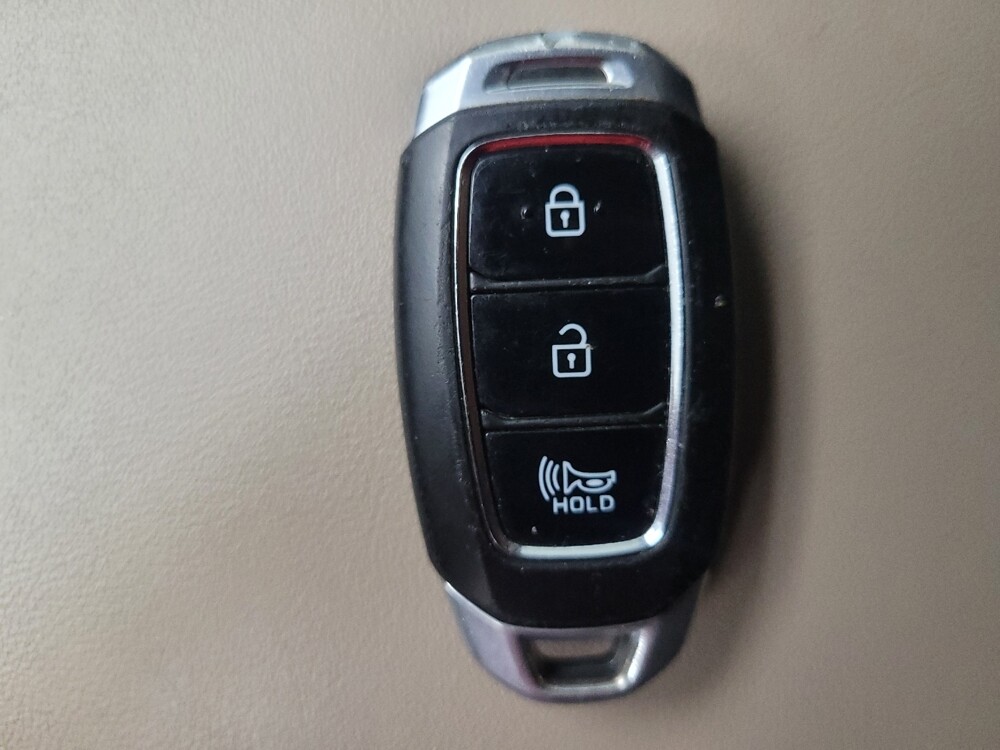 2020 Hyundai Santa Fe in Madison, TN 37115 - 18076418 32