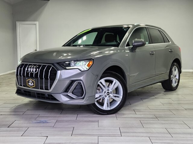 2021 Audi Q3 in Cinnaminson, NJ 08077 - 18076423