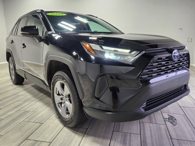 2022 Toyota RAV4 in Cinnaminson, NJ 08077 - 18076425 7