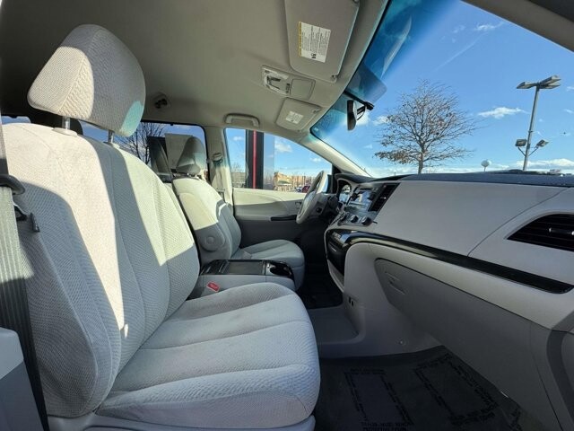 2012 Toyota Sienna in Winchester, VA 22602 - 18076427 8