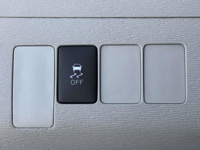 2012 Toyota Sienna in Winchester, VA 22602 - 18076427 23