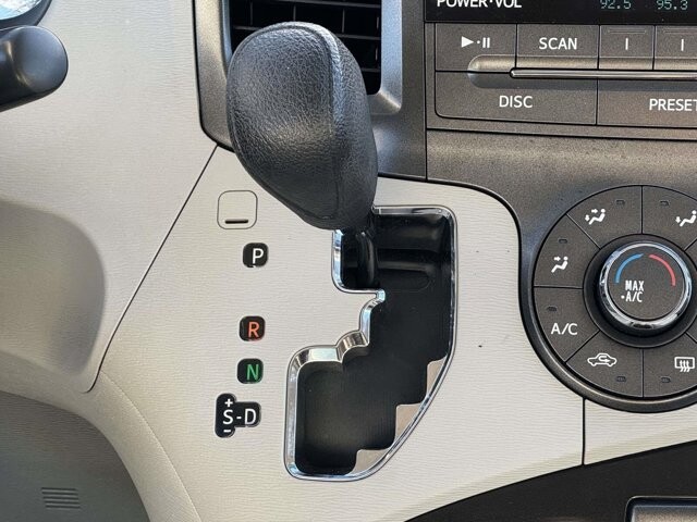 2012 Toyota Sienna in Winchester, VA 22602 - 18076427 49