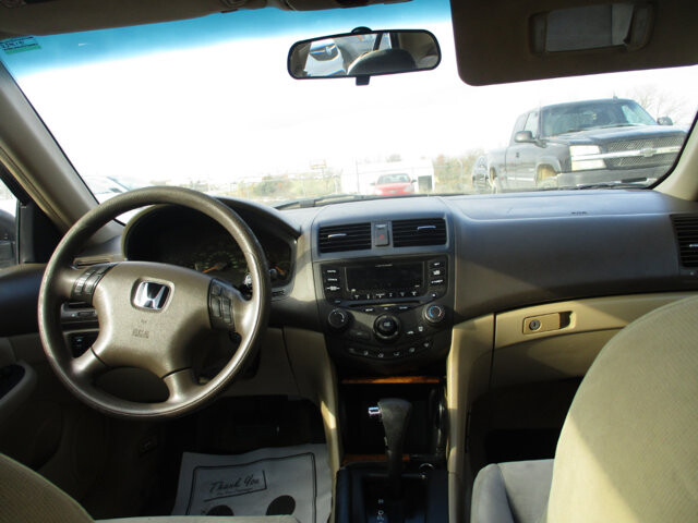 2004 Honda Accord in Oak Grove, MO 64075 - 18076433 11